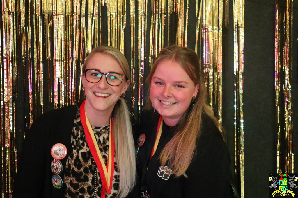 ../Images/Jeugd Opwarmbal Photobooth 354.jpg